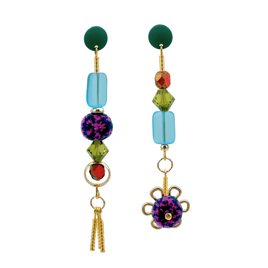 charm'd daisy chain in plum