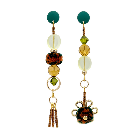 charm'd daisy chain in caramel