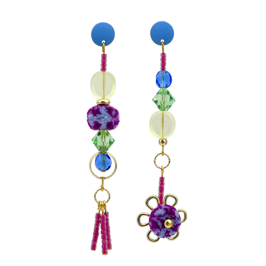 charm'd daisy chain in hyacinth