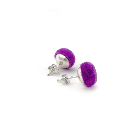 pom'd silver studs in mauve