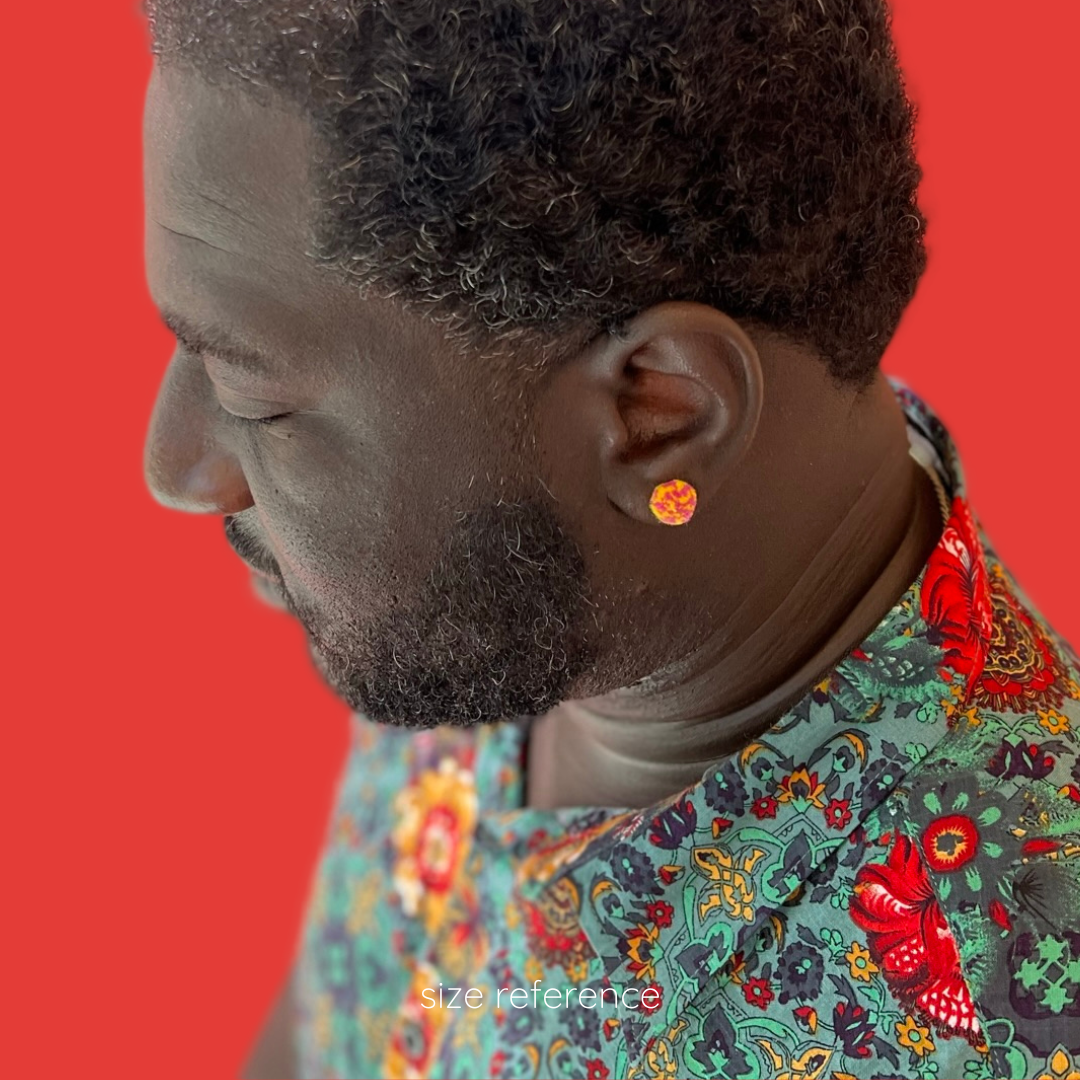 pom'd silver studs in sky blue