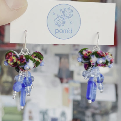 charm'd short bundles in garden party