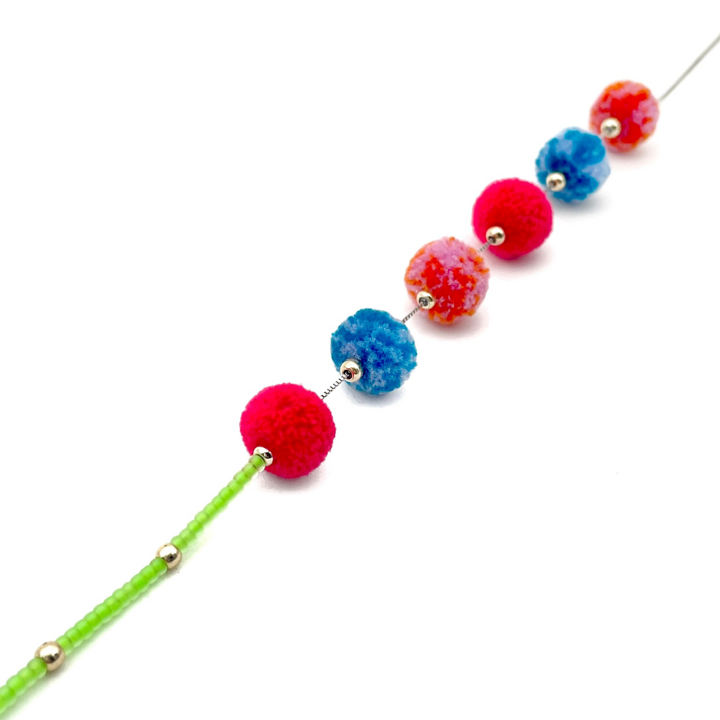 pom'd necklace in pow