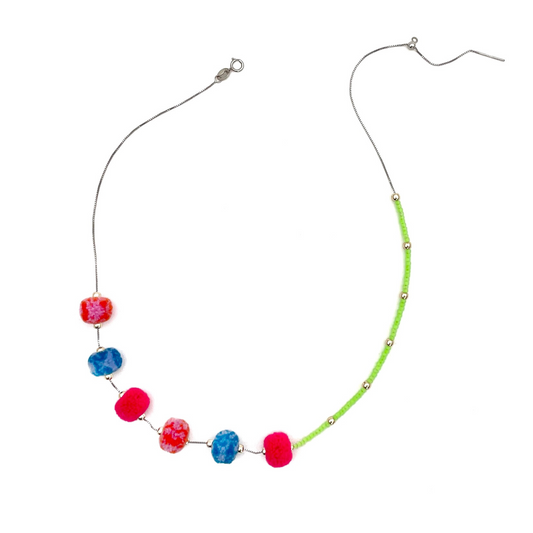 pom'd necklace in pow