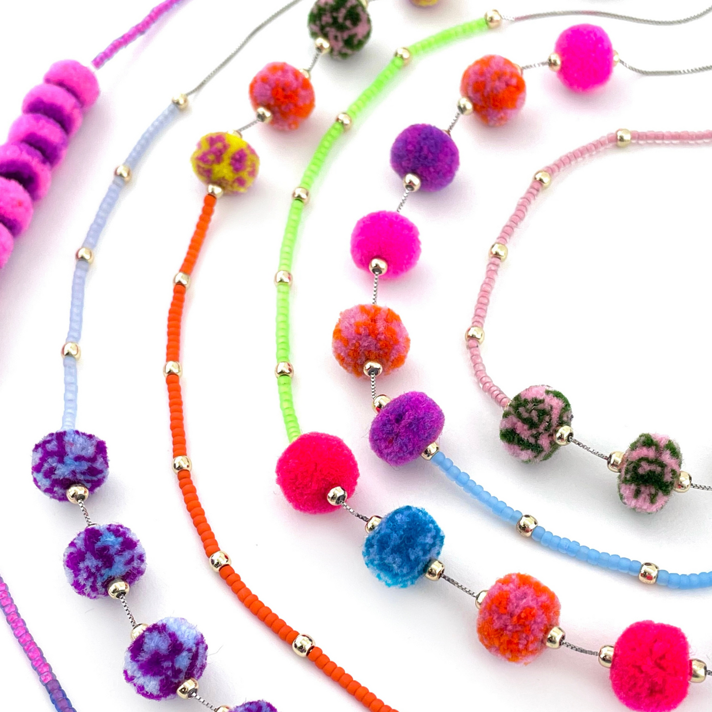 pom'd necklace in pow