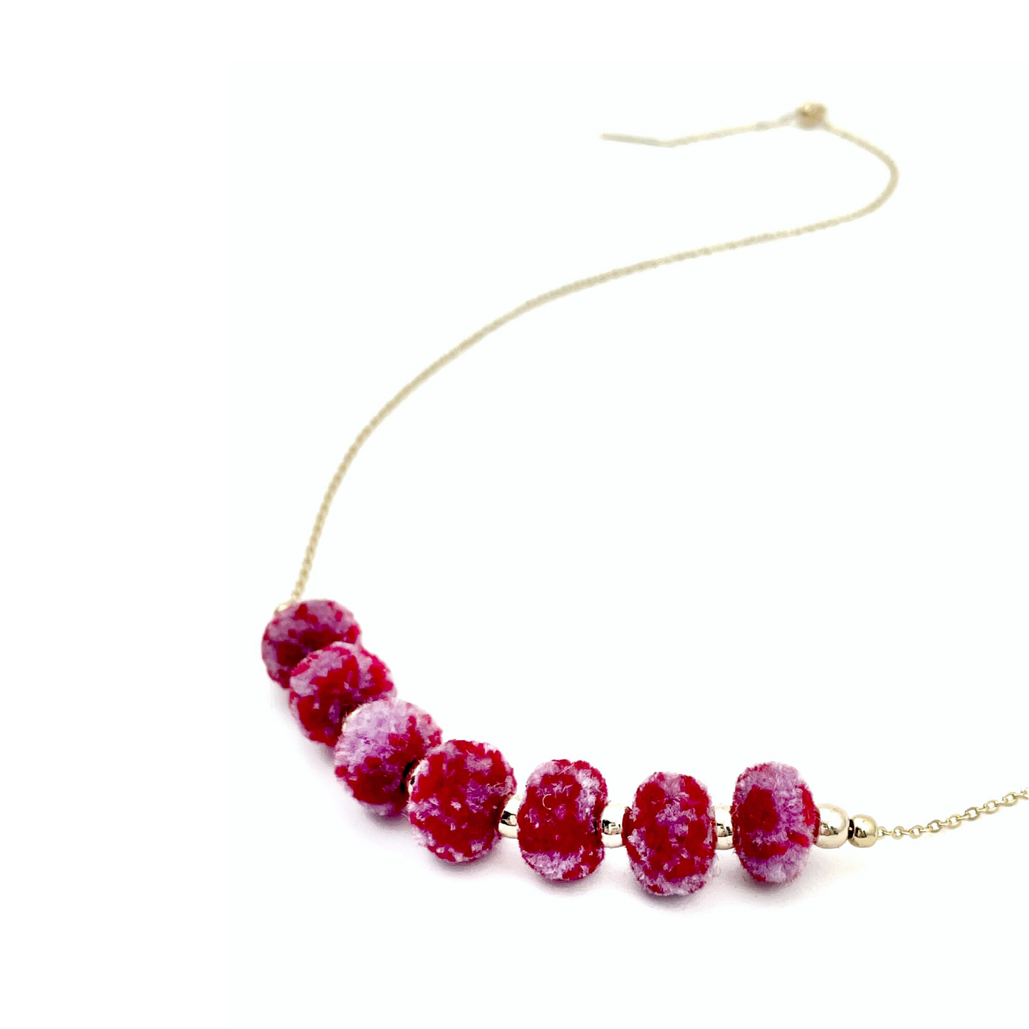 pom'd necklace in cranberry